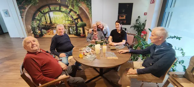 Im Marienhof gestalten die Bewohner und Bewohnerinnen ihr Leben aktiv mit - so auch im Advent. | Foto: Marienhof