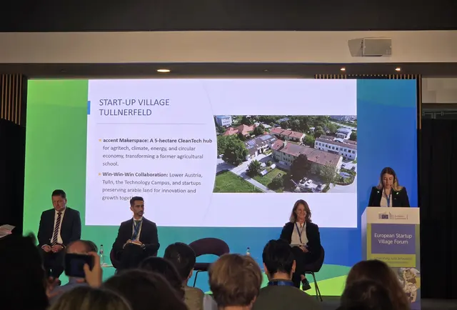 Tamara Steffen vom NÖ Verbindungsbüro in Brüssel präsentiert das Startup Village Tullnerfeld. | Foto: accent Inkubator