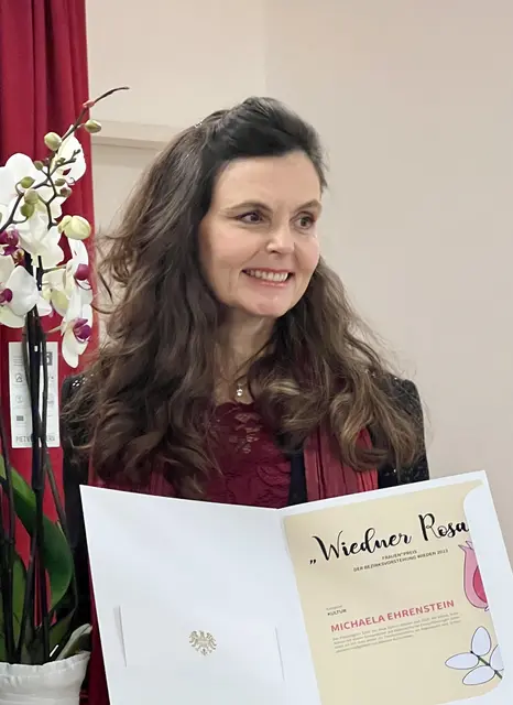 Für ein Lachen im Gesicht sorgte die Auszeichnung mit dem Wiedner "Rosa"-Frauenpreis. | Foto: C_Steinschaden