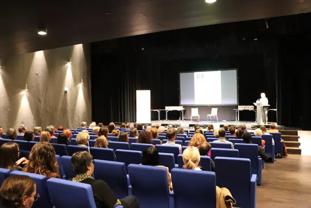 Im Kultur Quartier Kufstein wurde gemeinsam auf die vergangenen 25 Jahre von Evita geblickt. | Foto: Christiane Nimpf