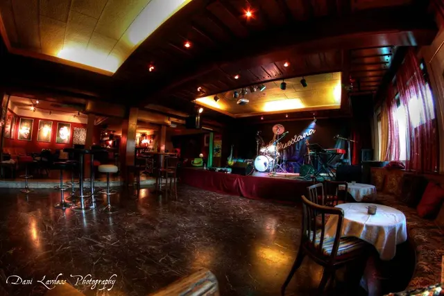 Auf dieser Bühne spielen regelmäßig echte Legenden der Musikszene. | Foto: Dani Lawless Photography