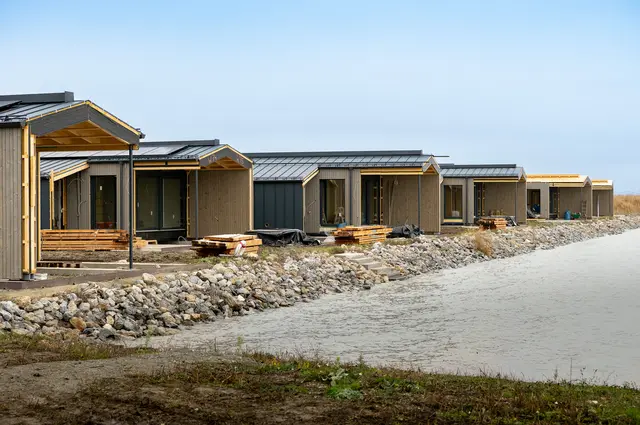 Insgesamt 45 neue Unterkunftseinheiten entstehen derzeit am Neusiedler See in Breitenbrunn.  | Foto: Andreas Hafenscher