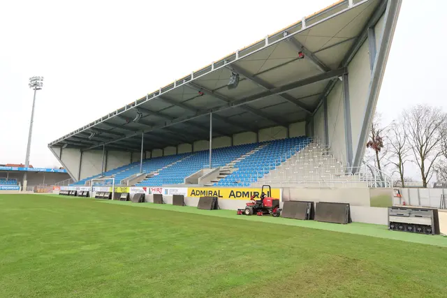 Das fertige Prachtstück: die neue Südtribüne im Hartberger Stadtion bietet nun Platz für rund 1.400 Fans.  | Foto: Grabner Gruppe