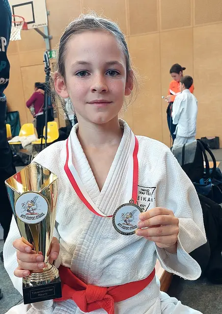 Raffler Alexander holte beim Turnier Gold.  | Foto: Günter Höllbacher