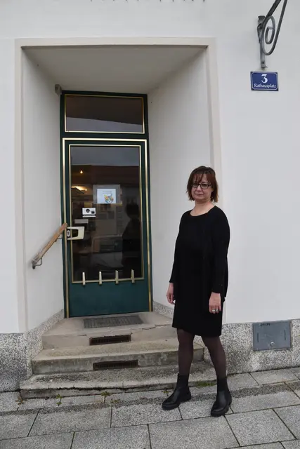 Andrea Eßletzbichler hat eine Galerie am Scheibbser Rathausplatz eröffnet. | Foto: Roland Mayr/MeinBezirk Scheibbs