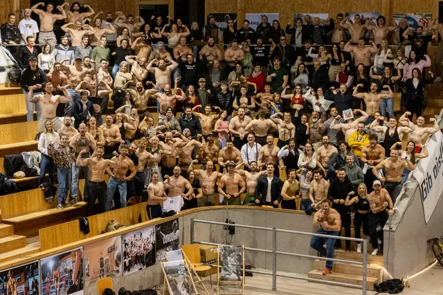 Beim Gruppenfoto zum Abschluss ließen alle noch einmal die Muskeln spielen. | Foto: Outdoorfitness Freistadt