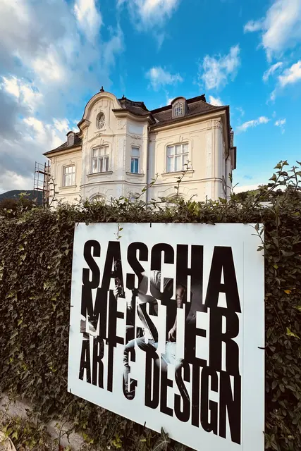 Hier in dieser Villa hat Sascha Meister sein neues Atelier eingerichtet, bis Anfang 2026 soll alles fertig sein. | Foto: Sascha Meister