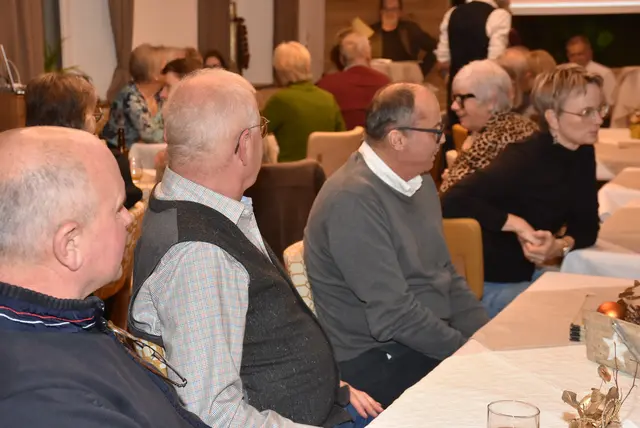 Die szenische Lesung "Der Barbier des Herzogs" mit Christoph Lettner und Christian Hochgatterer begeisterte. | Foto: Zinterhof