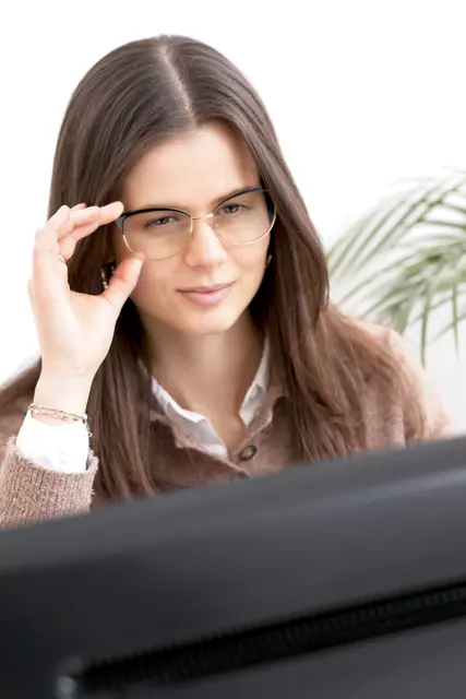 Erschwerte Sichtverhältnisse, trockene Luft und große Temperaturunterschiede belasten im Winter besonders die Augen. Die steirische Landesinnung der Augen- und Kontaktlinsenoptiker erklärt, mit welchen einfachen Maßnahmen sich Beschwerden reduzieren und die Sehqualität verbessern lassen.
 | Foto: Bundesinnung der Augen- und Kontaktlinsenoptiker