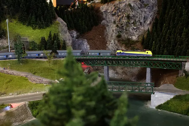 Auf der Ennsbrücke in Kastenreith | Foto: Modellbahnclub Sankt Florian