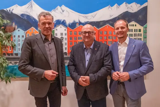 v.l. Vizebürgermeister Georg Willi, Finanzdirektor Martin Rupprechter und Bürgermeister Johannes Anzengruber. | Foto: IKM/K.Rudig