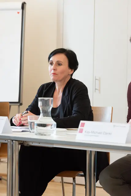 Durch die Nachrüstung mit Heizgeräten können beispielsweise fast alle WC-Anlagen im Winter betrieben werden. (Im Bild: Angelika Wirthenstätter) | Foto: Stadt Salzburg/Rocio Escabosa