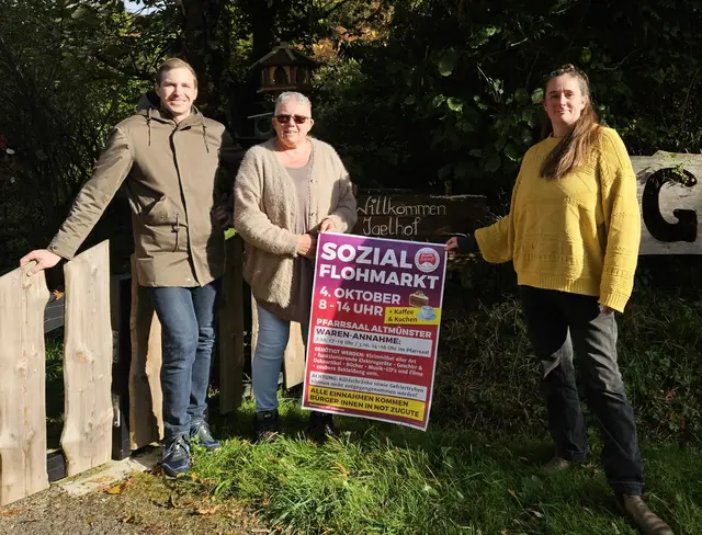 Eva Fernbach (re.) und Florian Feichtinger zu Besuch bei Gabi Kaar in der Wildtierstation Igelhof Aurachtal. | Foto: Igelhof Aurachtal