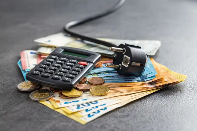 "Günstiger-Strom-Gesetz" soll künftig Haushalte entlasten. Weitere Details zum Paket wurden am Mittwoch erläutert. | Foto: jirkaejc/panthermedia