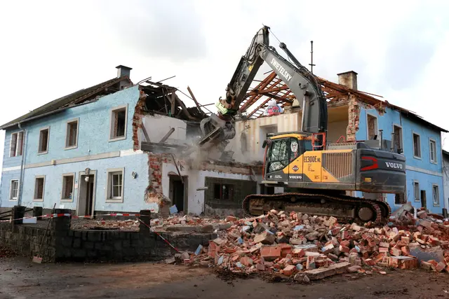 Abriss des letzten Hauses im Ort - Bild vom 18. November 2025. | Foto: Karl Buchmayr