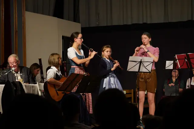 "Alpenländische Weihnacht" mit Schülern der Landesmusikschule Kremsmünster. | Foto: LMS Kremsmünster