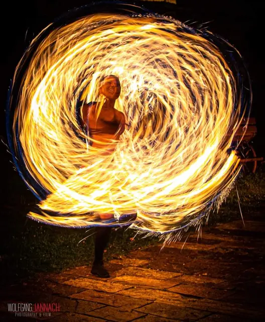Am 8. Dezember um 16.30 Uhr wird es mit „Flamare Magica“ heiß und spektakulär. | Foto: Wolfgang Jannach