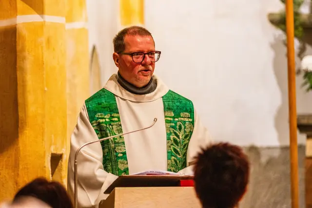 Pfarrer Markus Klepsa sprach am Ende des Festgottesdienstes Worte des Dankes. | Foto: Diözese Linz