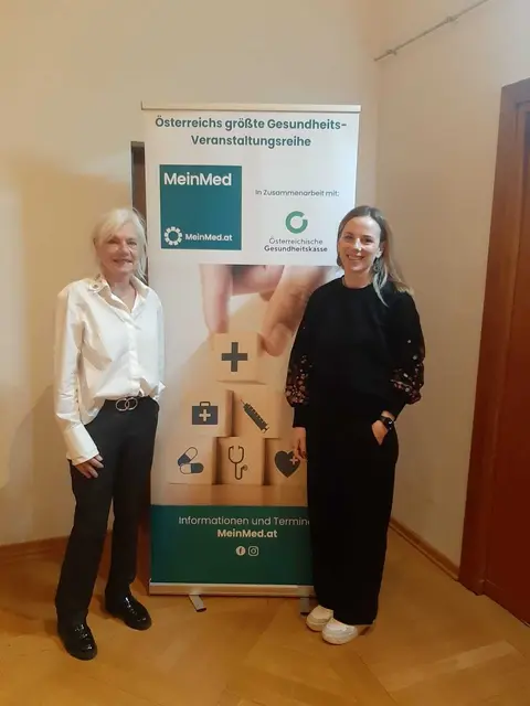 (v.l.) Durch den Abend führten Moderatorin Doris Simhofer und Claudia Svoboda, Fachärztin für Innere Medizin am Krankenhaus der Barmherzigen Brüder in Eisenstadt | Foto: MeinMed