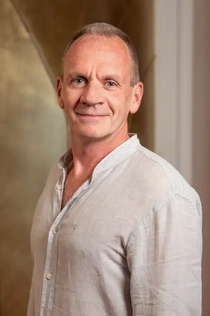 Marco Dott spielt die Rolle der "Bernadette". | Foto: SLT/Christian Krautzberger