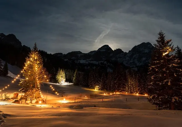 Die Weihnachtsidylle in Filzmoos findet im Hofalmgebiet (Talschluss, ca. 6 km von Filzmoos entfernt) statt. | Foto: Coen Weesjes