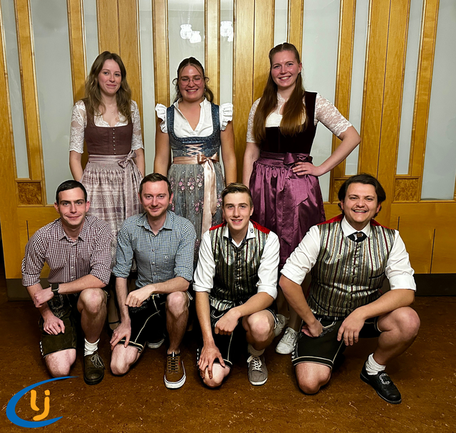 Der neu gewählte Vorstand | Foto: Volkstanzgruppe Waidhofen/Thaya