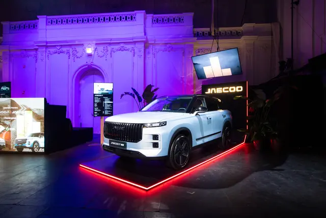 Die beiden Marken Omoda und Jaecco sind seit Anfang November mit den ersten Modellen in Österreich erhältlich.  | Foto: Colmobil/Andreas Stuchlick