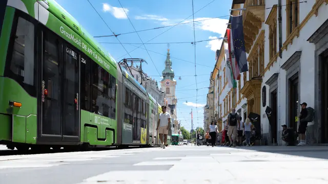 Die Ergebnisse eine Studie wurden vorgestellt, die aufzeigen, wie die Menschen in die Innenstadt kommen, wie sich ihr Einkaufsverhalten gestaltet und welche Verbesserungsvorschläge es gibt. | Foto: Konstantinov