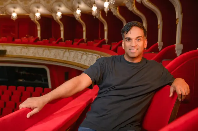 Ramesh Nair inszeniert das Musical „Priscilla – Queen of the Desert“ am Salzburger Landestheater. | Foto: SLT/Christian Krautzberger