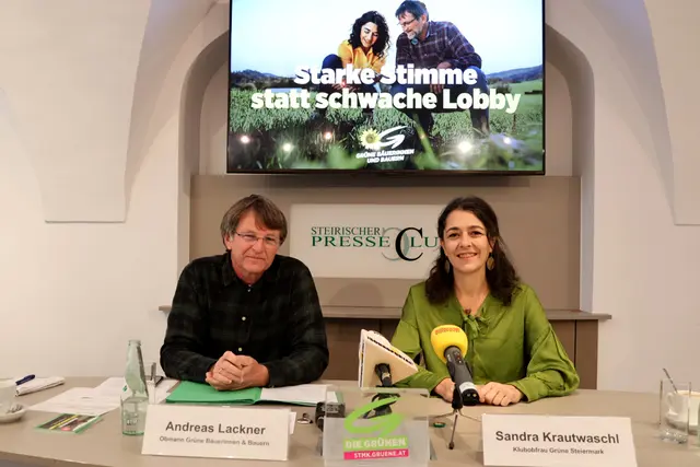 Andreas Lackner, Obmann der Grünen Bäuerinnen &amp; Bauern, und Sandra Krautwaschl, Klubobfrau der Grünen Steiermark, schlagen Alarm: „Der Minister verrät heimische Landwirtschaft – das ist untragbar.“  | Foto:  Die Grünen Steiermark