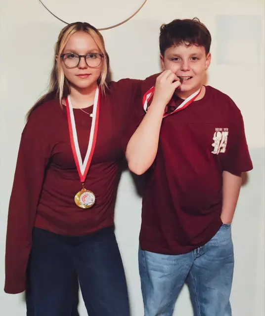 Celina und Raphael Maier aus Hargelsberg sicherten sich Gold und Bronze bei der Pumptrack-Landesmeisterschaft. | Foto: Hofstetter
