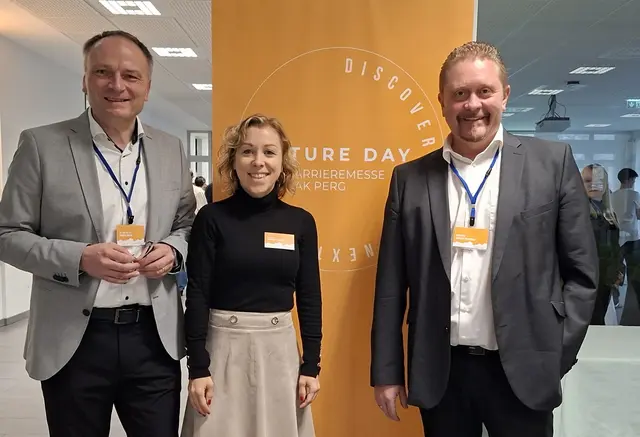 Das Organisationsteam, am Bild von links Direktor Robert Bayer, Professorin Gudrun Lageder und Absolventenvereins-Obmann Martin Peterseil. | Foto: M. Peterseil