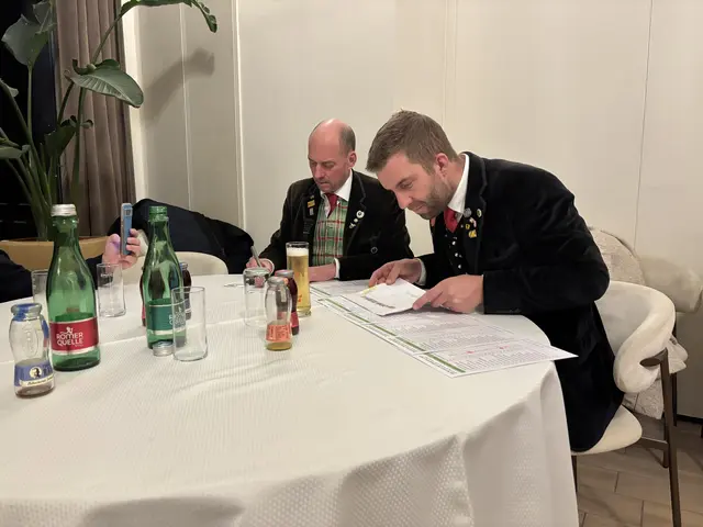 Vor der Verkündigung wurde fleißig zusammengezählt und das Christkind ermittelt. | Foto: MeinBezirk/Chiara Kresse