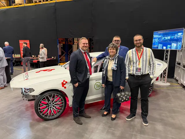 Familie Benninger freut sich über das 30-jährige Firmenjubiläum. | Foto: Promotech