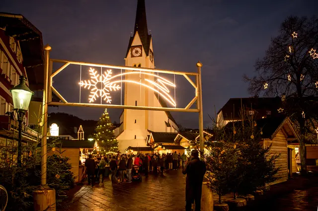 Abtenau verwandelt sich zur Advent- und Winterzeit in eine Bühne für gelebtes Brauchtum, musikalische Begegnungen und winterliche Aktivitäten. | Foto: TVB Abtenau