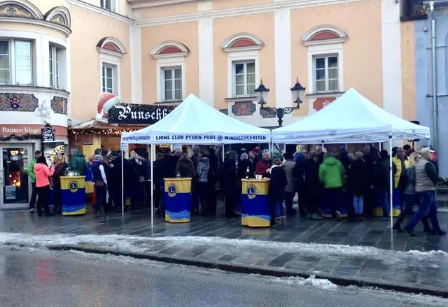 Der Lions Club Pyhrn-Priel lädt herzlich zum traditionellen Sektstandl zum Bauernsilvester am Dienstag, 30. Dezember, ab 17 Uhr direkt am Marktplatz Windischgarsten ein. | Foto: Lions Club Pyhrn-Priel