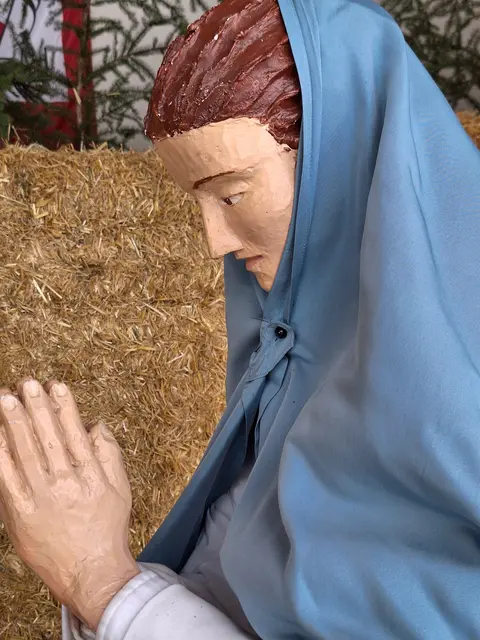 Die Figuren bestehen aus Eisen, Gips und Stroh. | Foto: Karin Prassl