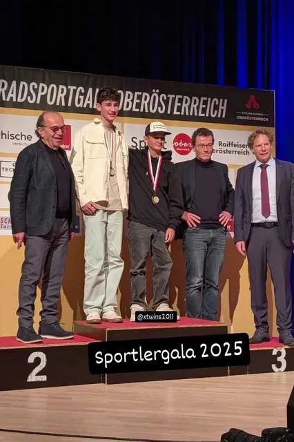 Der 13-jährige Julian Mayr aus Hargelsberg (mit Kappe) sicherte sich in der Kategorie U15 den Landesmeistertitel. | Foto: Hofstetter