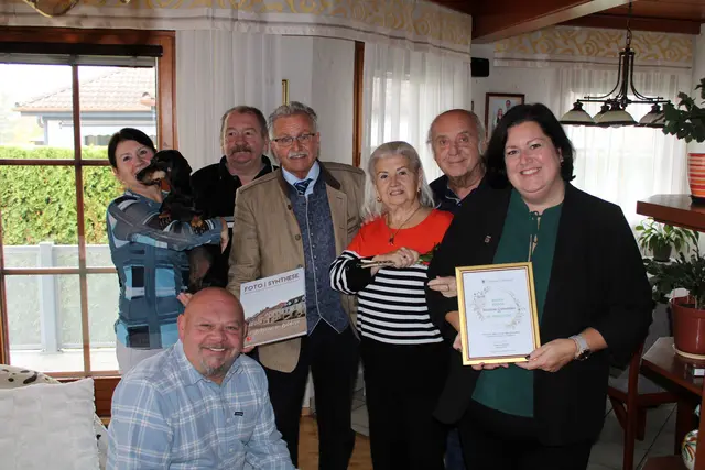 Die Stadtgemeinde Traiskirchen gratuliert Renate Buchta aus Tribuswinkel zu ihrem 80. Geburtstag.  | Foto: Stadtgemeinde Traiskirchen