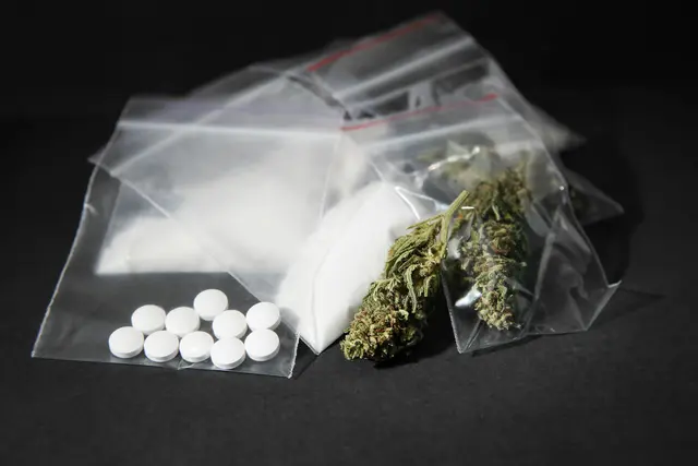 Ein Suchtmitteltest verlief bei dem 21-jährigen Bosnier positiv (Kokain). | Foto: Canva