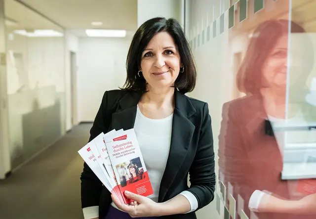 Barbara Tschofenig ist Leiterin der mobilen Dienste von Jugend am Werk in Bruck/Mürzzuschlag. | Foto: Jugend am Werk Steiermark / Miriam Raneburger 