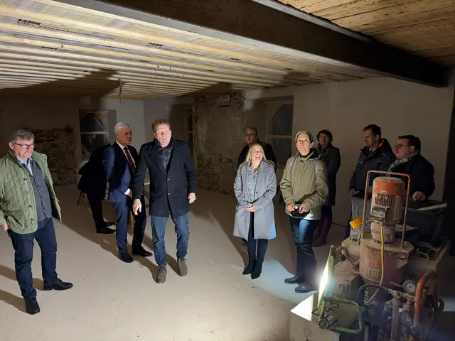 Landesrat Kasser besichtigt den Nibelungenhof in Marbach an der Donau. | Foto: Marktgemeinde Marbach