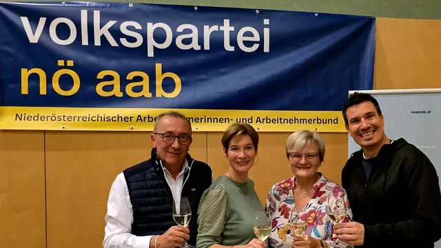 GGR Franz Ambichl, BGM Monika Fischer, VizeBGM Erika Zeh, Austrohits-Frontmann Stefan Krupica