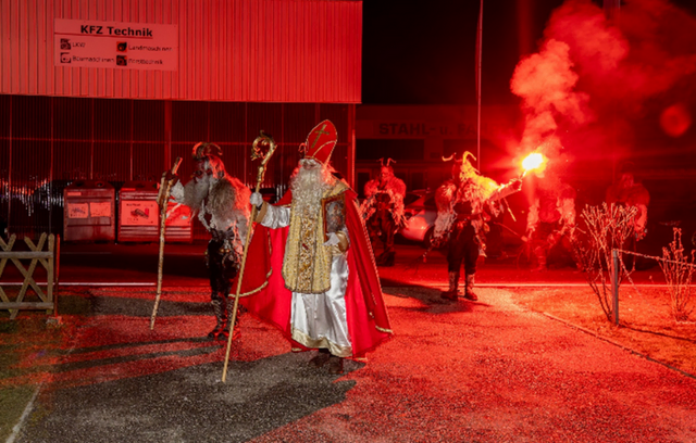 Am 6. Dezember kommen Krampus und Nikolaus zur Behindertenhilfe. Für die Kinder gibts ein Sackerl vom Nikolo. | Foto: Komitee Krieglach-Behindertenhilfe