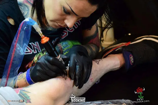 Foto: Inkcrashertv/@tattooeventbooking.