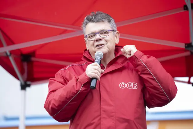 ÖGB-Chef zeigt sich angesichts der Turbulenzen bei der Wirtschaftskammer beunruhigt. Er wünscht sich beim Sozialpartner "mehr Verlässlichkeit und weniger Alarmismus". | Foto: TOBIAS STEINMAURER / APA / picturedesk.com