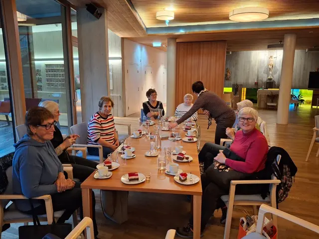 Foto: Strickrunde Pfarrwerfen