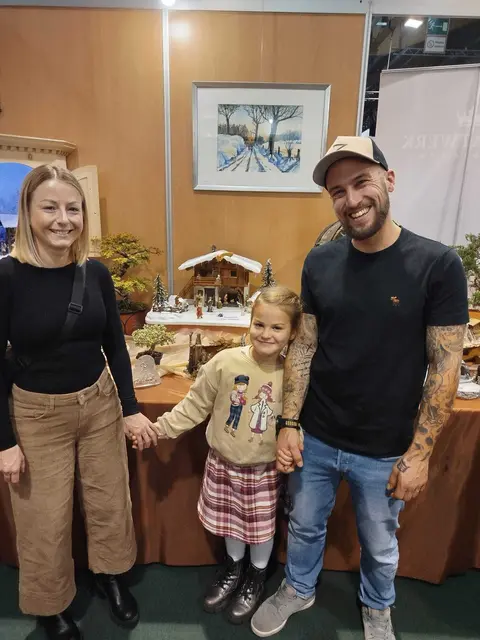 Ella mit Mama und Papa. | Foto: Krippenfreunde Klagenfurt