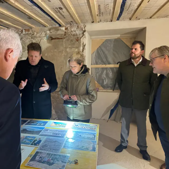 Landesrat Kasser besichtigt den Nibelungenhof in Marbach an der Donau. | Foto: Marktgemeinde Marbach