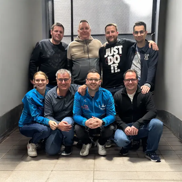 Der neue Vorstand: hinten von links: Gerald Geyrhofer, Wolfgang Hechenbleikner, Markus Hechenblaikner, Manuel Glantschnig; vorn von links: Selina Adler, Roland Hechenblaikner, Matthias Adler, Alexander Hechenblaikner. | Foto: Thomas Schmidt